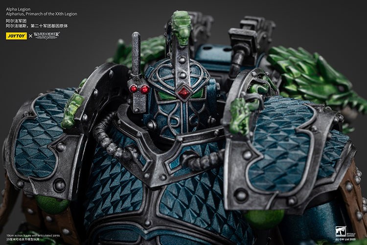 JoyToy Warhammer: Alpharius, Primarch of the Alpha Legion (1/18)